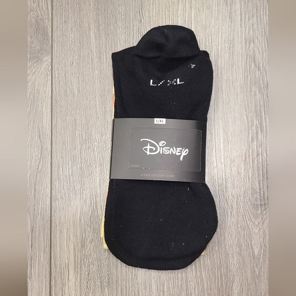 Disney Pixar Turning Red panda long socks - Picture 3 of 7